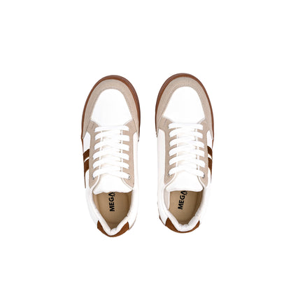 Tenis Betty vino